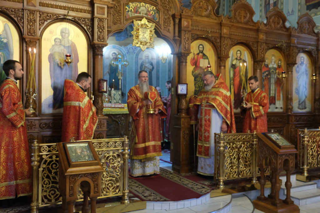 Архиерейское богослужение в день памяти Усекновения главы пророка Предтечи и Крестителя Господня Иоанна в главном храме епархии