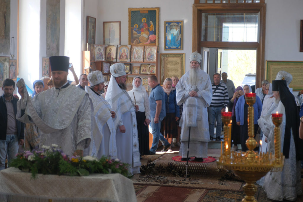 Архипастырский визит в Архангело-Михайловский женский монастырь с. Верхний Токмак